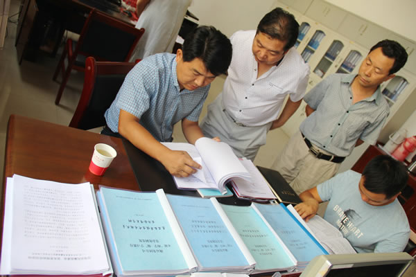 市交通運輸局黨組書記、局長馬潤同志對隴運集團公司全面從嚴治黨及黨風(fēng)廉政建設(shè)進行專題調(diào)研