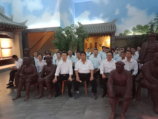 隴運集團公司黨委開展“不忘初心、牢記使命”紀念建黨98周年主題黨日活動