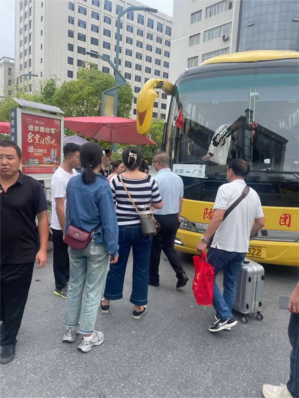 聞汛而動(dòng) 主動(dòng)作為 --隴運(yùn)集團(tuán)公司迅速行動(dòng)全力做好防汛搶險(xiǎn)和運(yùn)輸保障工作